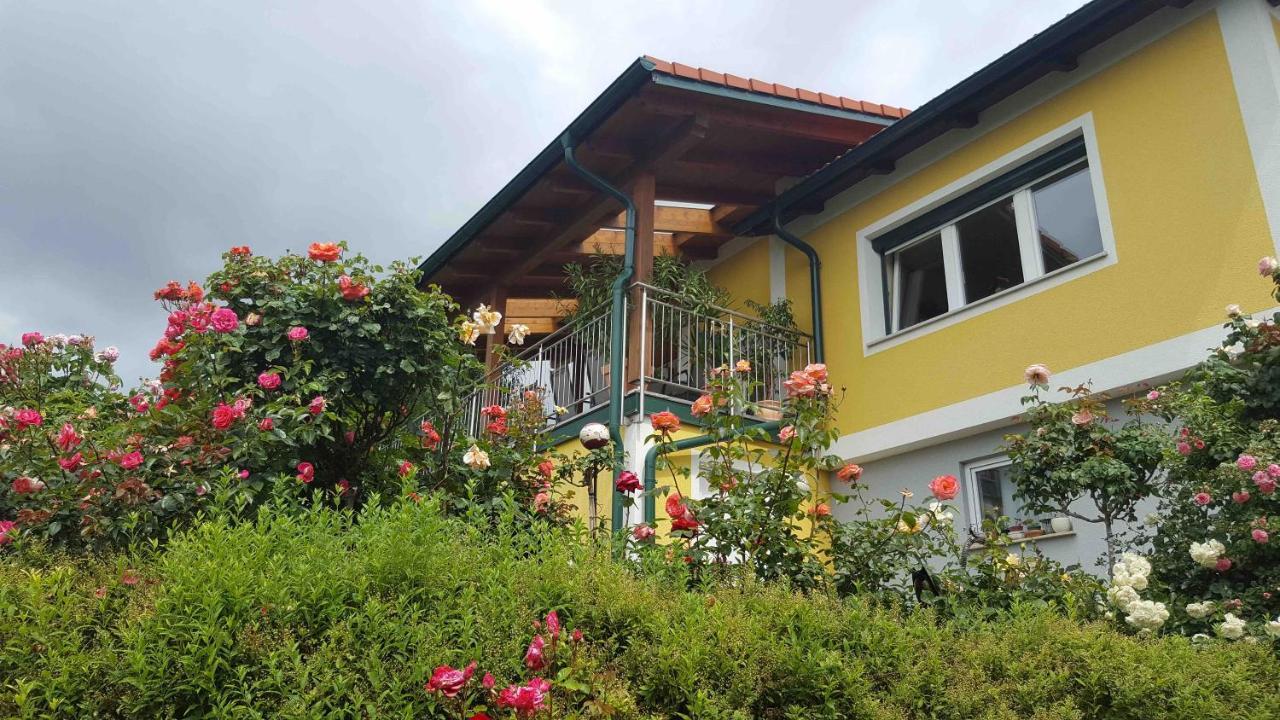Gaestehaus Jeindl Hartmannsdorf Exteriör bild