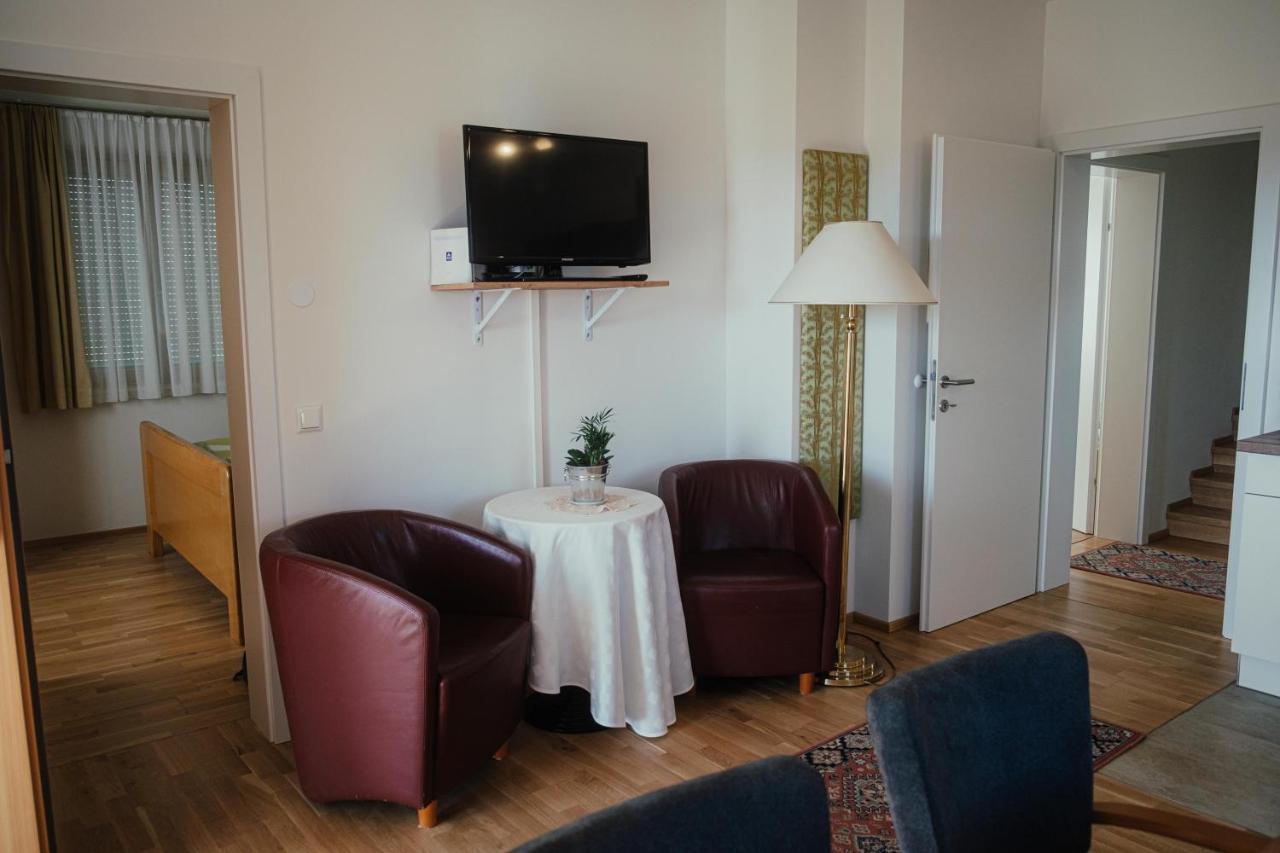Gaestehaus Jeindl Hartmannsdorf Exteriör bild
